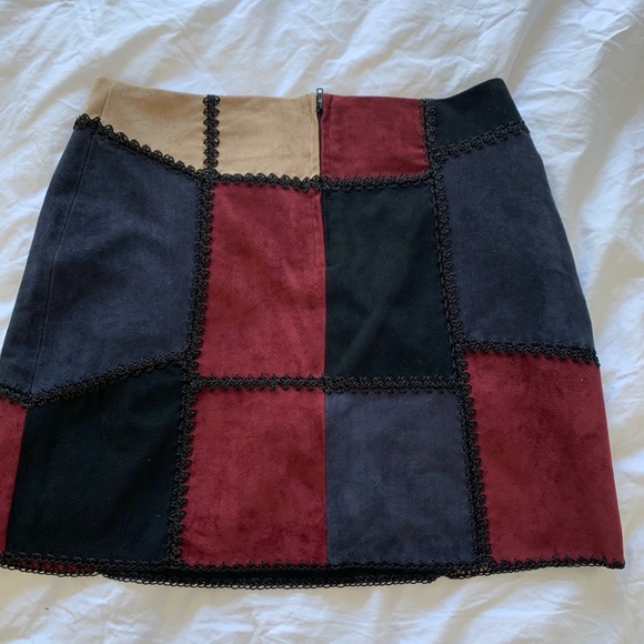 Suede patchwork mini skirt - Picture 2 of 2